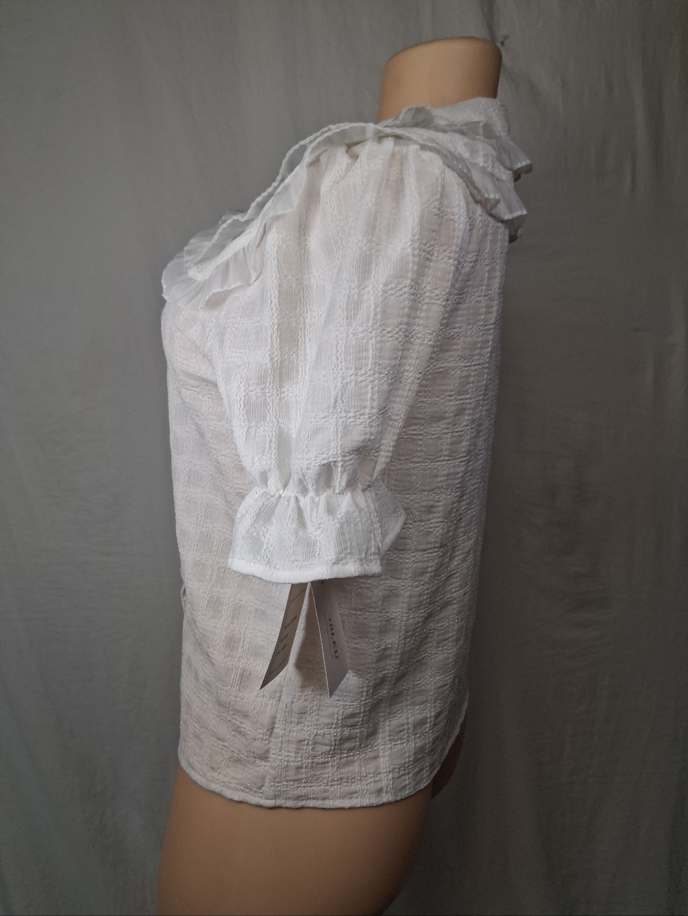 Cocoblue New Women's White Ruffled Collar Button-Front Top - Picture 6 of 15